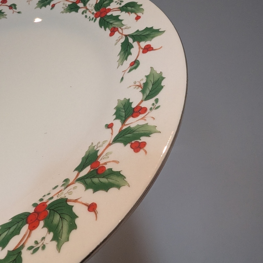 Vintage Christmas Set Of 4 Festive Holly Dinner Plate - Picture 4 of 8